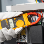 Fluke 301D AC/DC Clamp Meter - Image 3